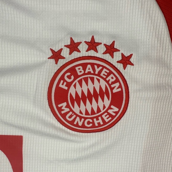 Bayern Munich soccer Jersey Perfect for gift, BRAND NEW size M - Picture 2 of 10